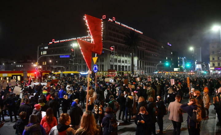 Rocznica strajku kobiet. Wystawią sztukę, zapłaci miasto