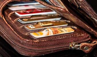 1,5 mln Polaków z pensją ponad 10 tys. zł