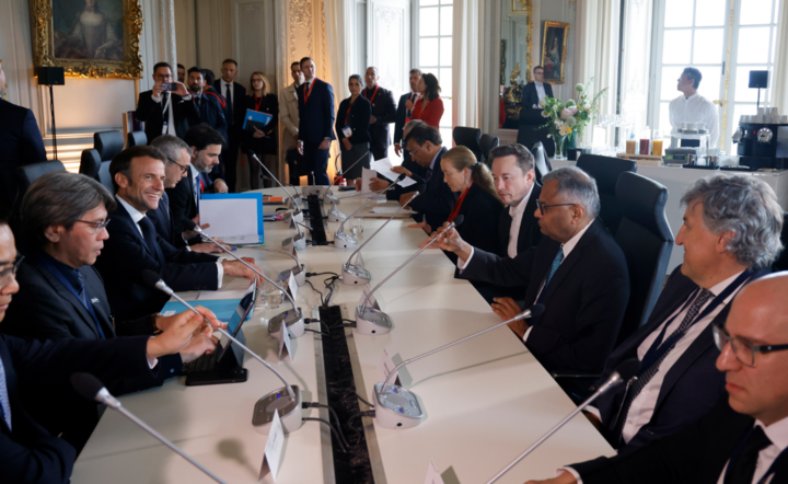 Musk we Francji  / autor: PAP/EPA/LUDOVIC MARIN / POOL