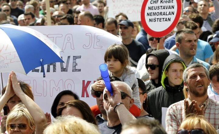 Protestujący chorwaccy frankowicze fot. PAP / EPA Antonio Bat