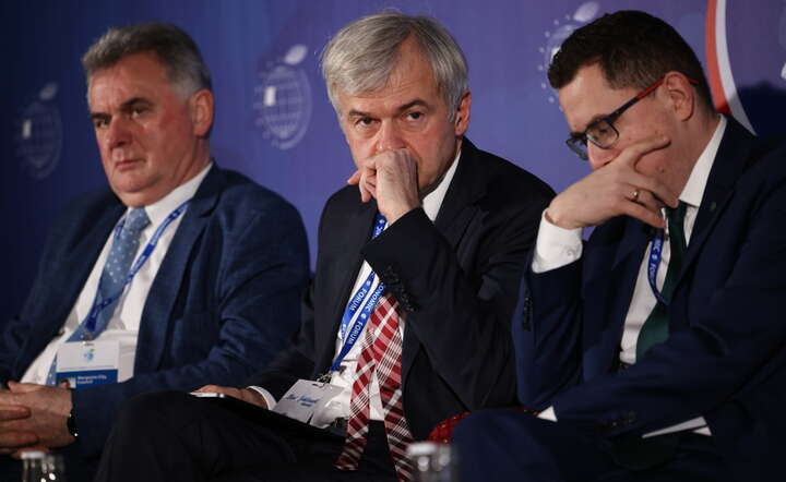 Uczestnicy panelu "Lokalne dylematy energetyczne" w ramach EKS 2024 / autor: materiały prasowe EKS 2024