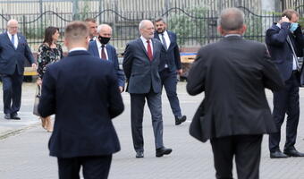 Szóstka wiceprezesów PiS