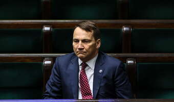 Sikorski atakuje: Duda ma realizować politykę rządu
