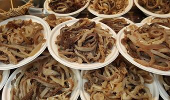 Do restauracji? Chętnie, ale żadnych dań z owadów!