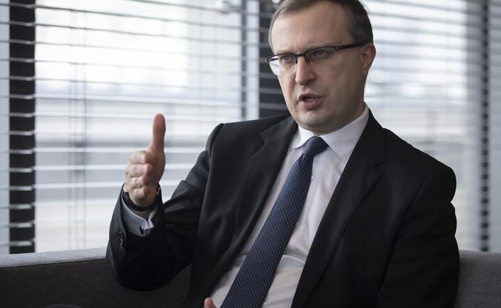 Borys: pierwsze firmy mają udostępniane formularze umorzenia subwencji