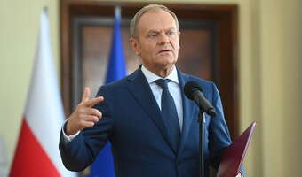 Pożar hali targowej: Tusk o pomocy i "rosyjskim wątku"