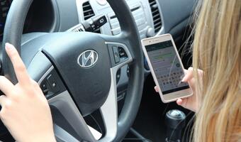 Belgia. Kamery namierzą kierowców rozmawiających przez telefon