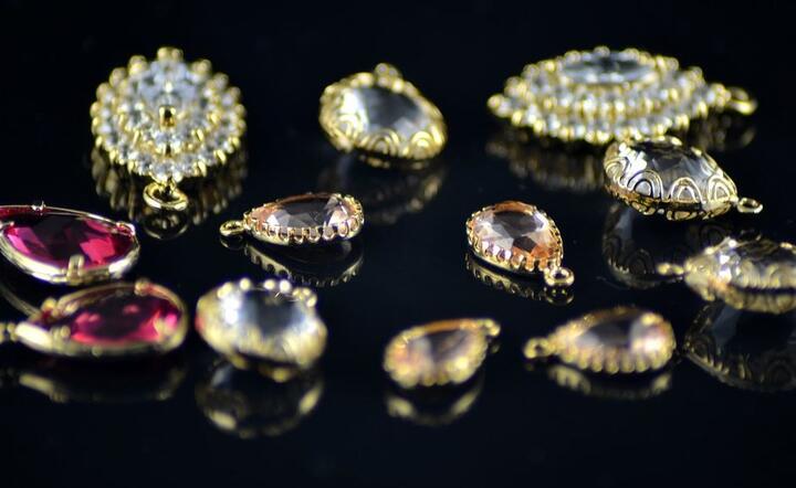 Koncern LVMH, czołowy producent dóbr luksusowych. przejmie amerykańską firmę jubilerską Tiffany / autor: Pixabay.com
