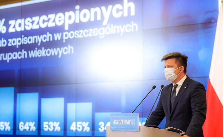 szef KPRM, pełnomocnik rządu ds. szczepień Michał Dworczyk / autor: twitter.com/PremierRP