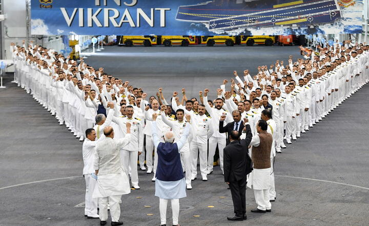 pierwszy indyjski lotniskowiec INS Vikrant wizytowany przez premiera Indii Narendra Modi / autor: fotoserwis PAP