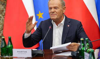 Tusk próbuje zakazać wolności słowa w Internecie
