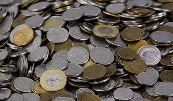 Kurs EUR/PLN pozostaje blisko istotnej granicy