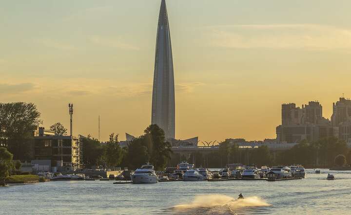 Siedziba koncernu Gazprom, budynek Łachta Centr w Petersburgu / autor: Pixabay