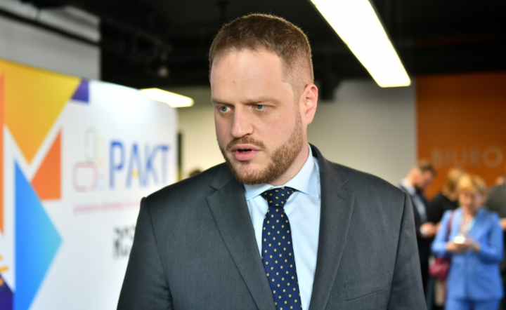 Minister cyfryzacji Janusz Cieszyński / autor: PAP/Maciej Kulczyński
