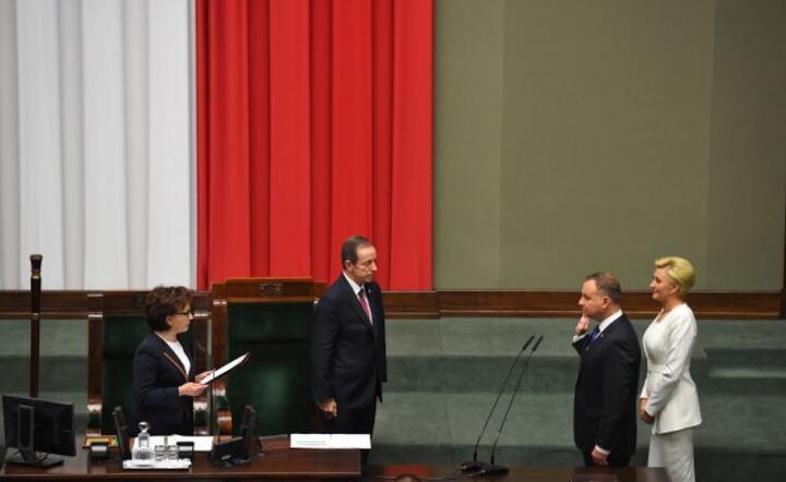  Inauguracja II kadencji Prezydenta RP. Prezydent Andrzej Duda wraz z pierwszą damą Agatą Kornhauser-Dudą.  / autor: PAP