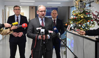 Szef MZ: Wielka sprzedaż leków trwa, są powszechnie dostępne