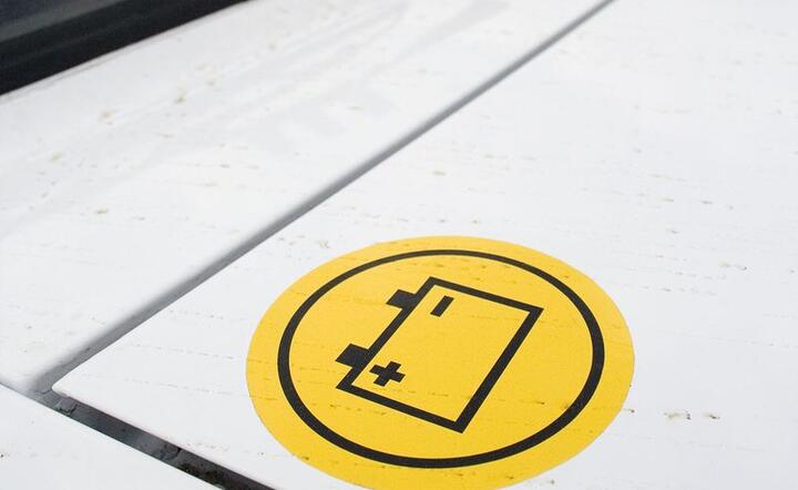 Schulz ustawą nakaże produkcję samochodów elektrycznych w UE?