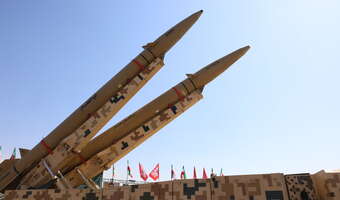 Iran atakuje obiekty USA. Ropa w górę!