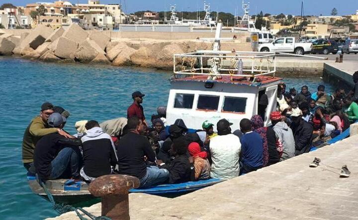 Migranci  / autor: PAP/EPA/STRINGER