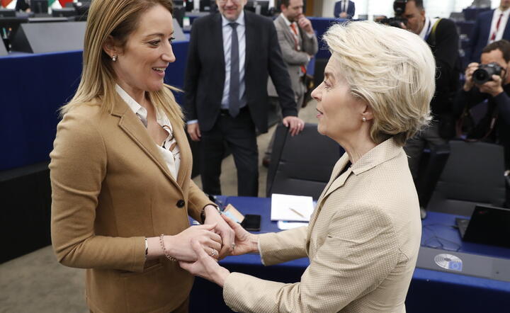Der Leyen o cenie prądu: Biznes chce opuścić UE. OZE zostaje!