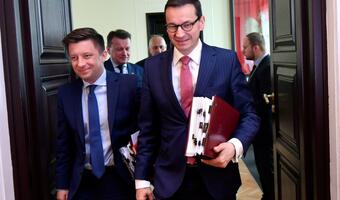 Junckerowi dalej trzeba tłumaczyć o praworządności