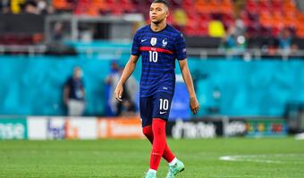Ile zarobi Mbappe? Piłkarska fortuna!