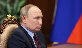 Macron rozmawiał z Putinem i Zełenskim; Putin chce całej Ukrainy