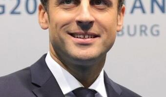 Macron rekordzistą - żaden z prezydentów Francji nie tracił poparcia tak szybko