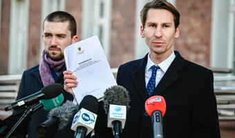 Płażyński alarmuje: sprawa atomu „leży odłogiem”