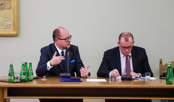 Neumann wsypał Adamowicza