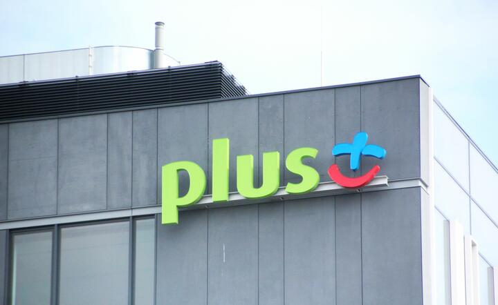 Plus logo / autor: Fratria