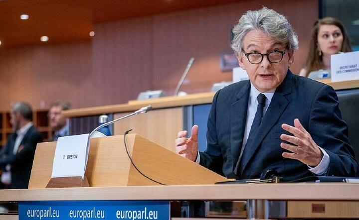 Unijny komisarz Thierry Breton / autor: European Parliament from EU / autor: CC BY 2.0 <https://creativecommons.org/licenses/by/2.0>, via Wikimedia Commons