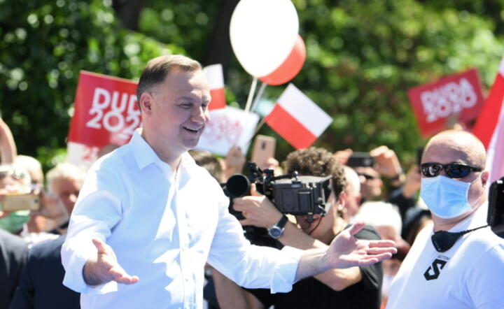 Ratowaliśmy życie, teraz najważniejsze jest, by przetrwała polska gospodarka - powiedział prezydent Andrzej Duda / autor: PAP/ Darek Delmanowicz