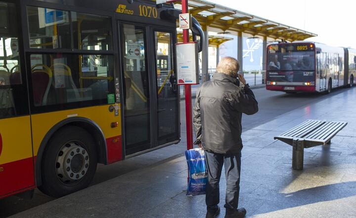 Kierowca bez prawa jazdy W ciągu ostatnich miesięcy to kolejna „wpadka” związana z komunikacją publiczną w stolicy (uwaga, zdjęcie poglądowe, w żaden sposób nie powiazane danymi z opisywaną w tekście sytuacją) / autor: Fratria / Andrzej Wiktor