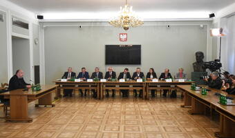 Wyłudzeniom VAT winni naczelnicy skarbówek?