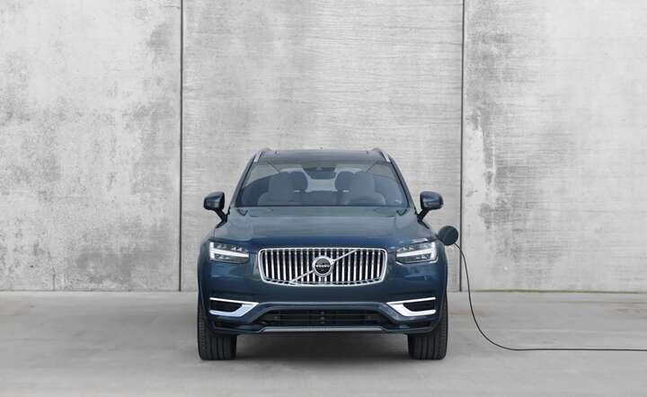 Bezpieczny SUV ze Szwecji, czyli XC90. Poznaj dane techniczne, cenę, wyposażenie