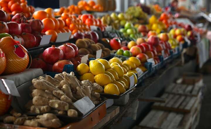 Hurtownia spożywcza a food cost: 7 sposobów na niższe koszty w gastronomii