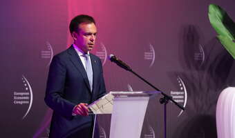 Na ratunek inwestycjom. Minister Domański mówi o bankach i GPW