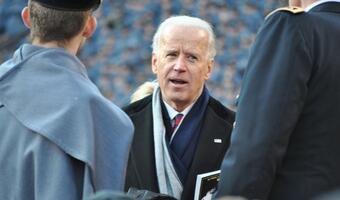 Co z pakietem pomocy dla Ukrainy? Biden apeluje