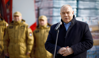 Sasin: przyjmowanie uchodźców z Ukrainy przebiega sprawnie