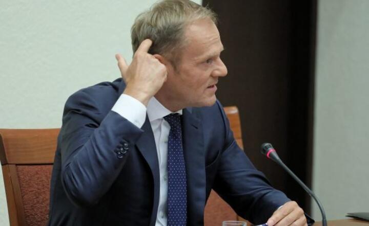 Donald Tusk się nie uśmiecha / autor: PAP/Paweł Supernak
