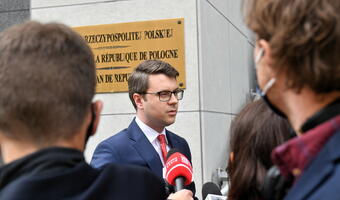 Müller: Opozycja wstrzymywała ustawę, a miliardy dla Polski czekały