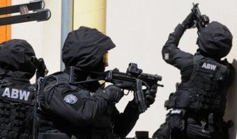 Mieli wysadzić pociągi w Polsce. ABW uderza w ros. szpiegów