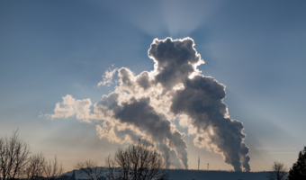 Chiny: "Szał budowania" elektrowni węglowych. RAPORT