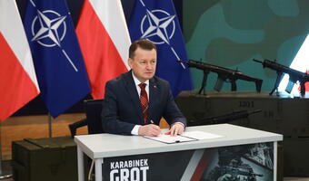 Szef MON: Zamawiamy 70 tys. karabinków GROT, są sprawdzone