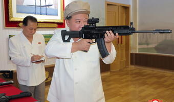 Kim Dzong Un nakazał zwiększenie produkcji broni