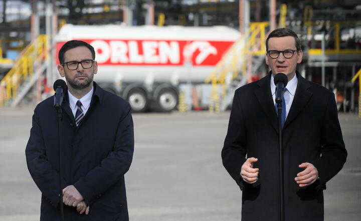 Mateusz Morawiecki i Daniel Obajtek / autor: PAP