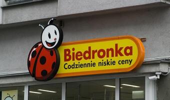 Biedronka protestuje i... zalicza wpadkę. O zdanie za dużo?
