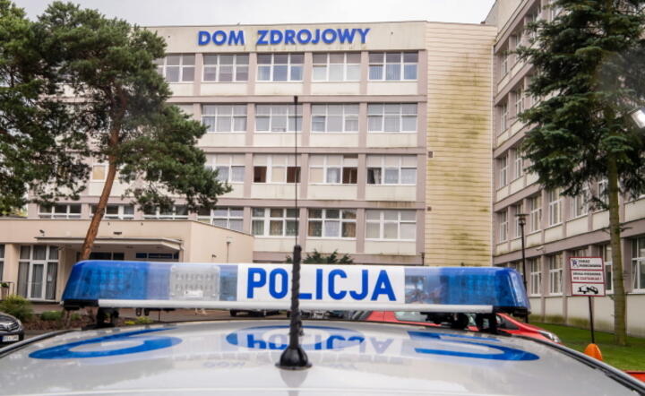 Szpital Uzdrowiskowy nr IV - „Dom Zdrojowy”, 22 bm. w Ciechocinku. U jednej z osób przebywających w sanatorium stwierdzono zakażenie koronawirusem. Kwarantanną objętych jest 300 osób. Część przebywa na kwarantannie w budynku sanatorium, część w domu / autor: PAP/Tytus Żmijewski