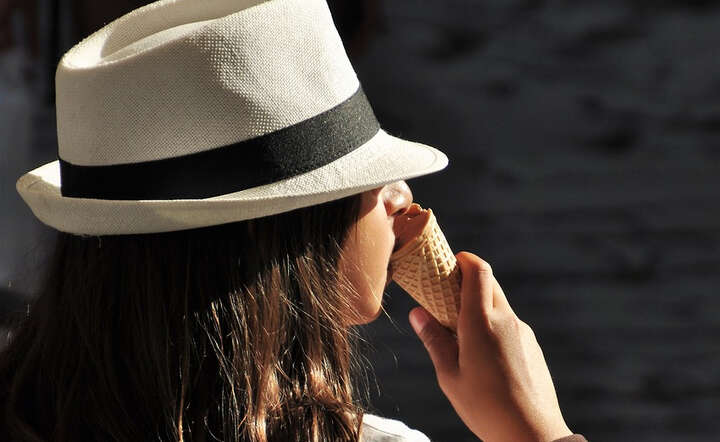 Kobiety samotne ważyły więcej i miały gorszą dietę / autor: Pixabay